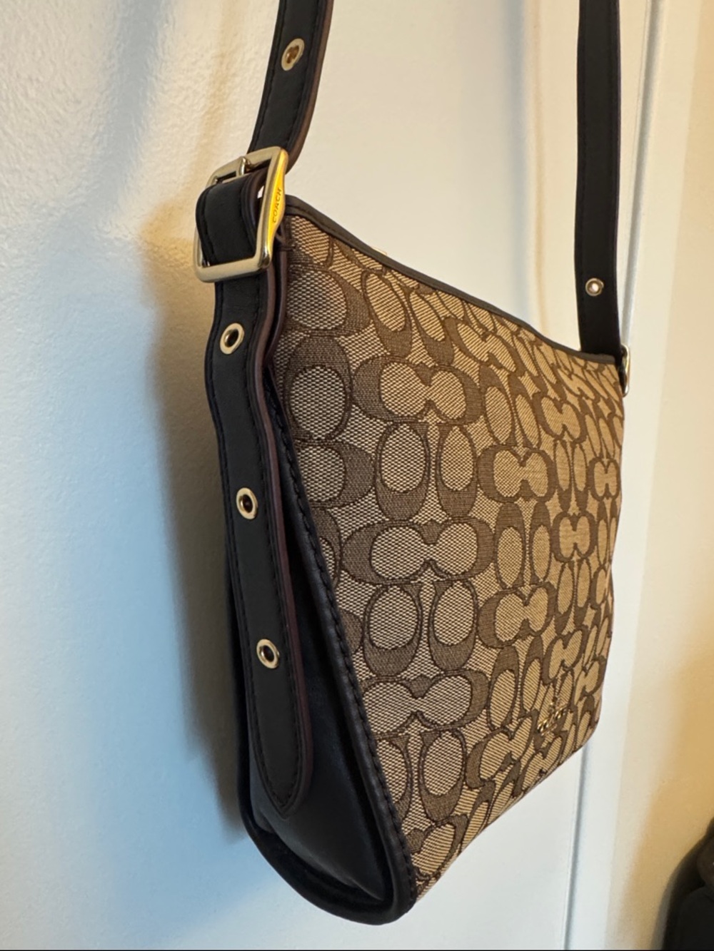Coach Brown Signature Crossbody Bag ne - Picture 16 of 16
